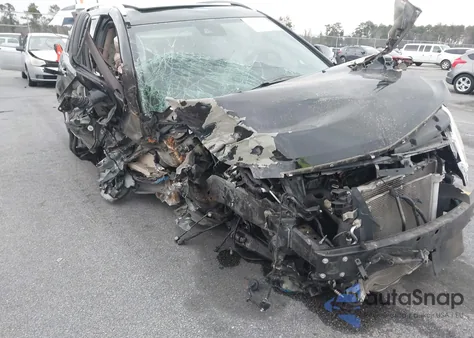 2013 Cadillac Srx Luxury Collection z USA, uszkodzony, nr VIN 3GYFNCE35DS571976